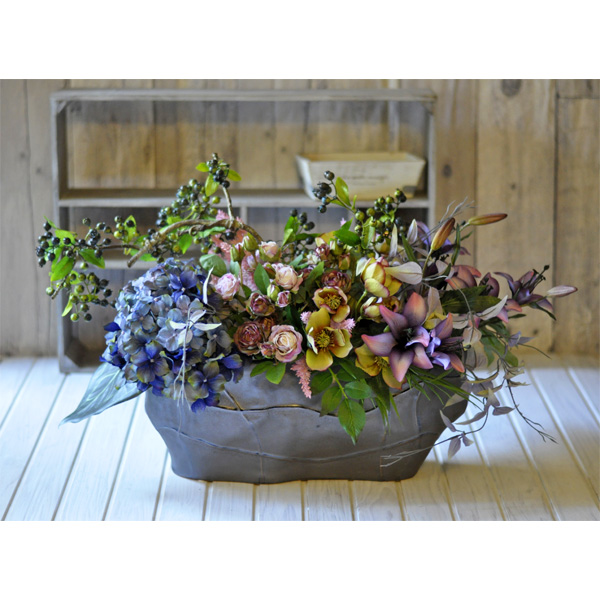 カゴ プリザーブドフラワーアレンジメント